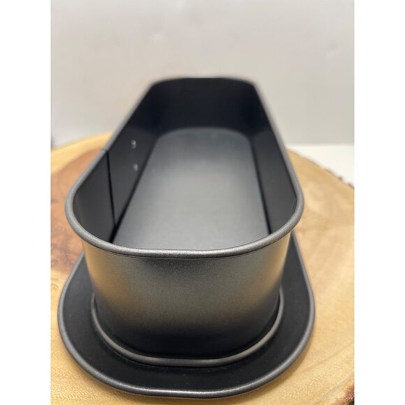 Nonstick Steel Loaf Pan With Detachable Bottom & Locking Side Clip - Picture 5 of 10